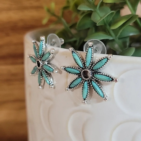 🔥LAST PAIR🔥 CACTUS FLOWER WESTERN EARRINGS - Picture 6 of 8